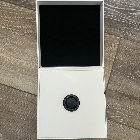 Heritage black Oura ring gen3 size 7 - Picture 4 of 7